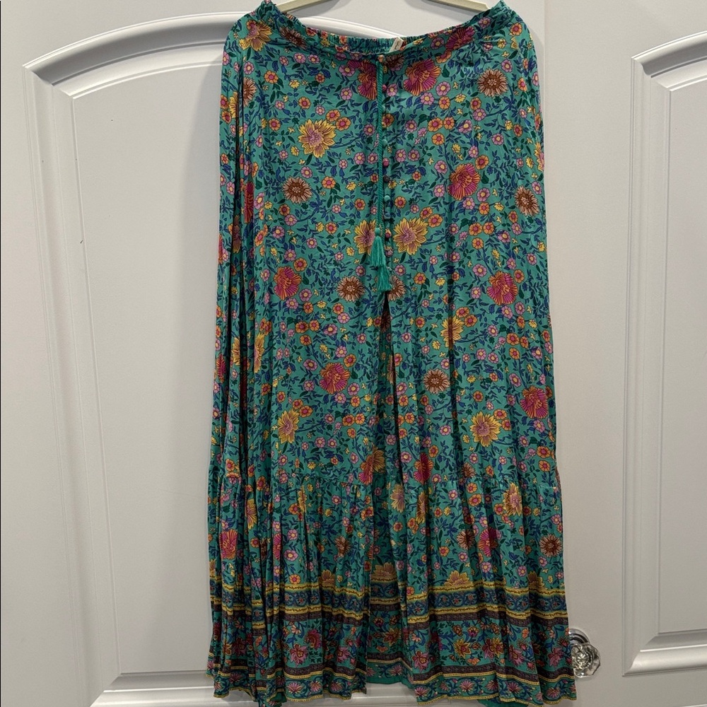 Spell skirt medium